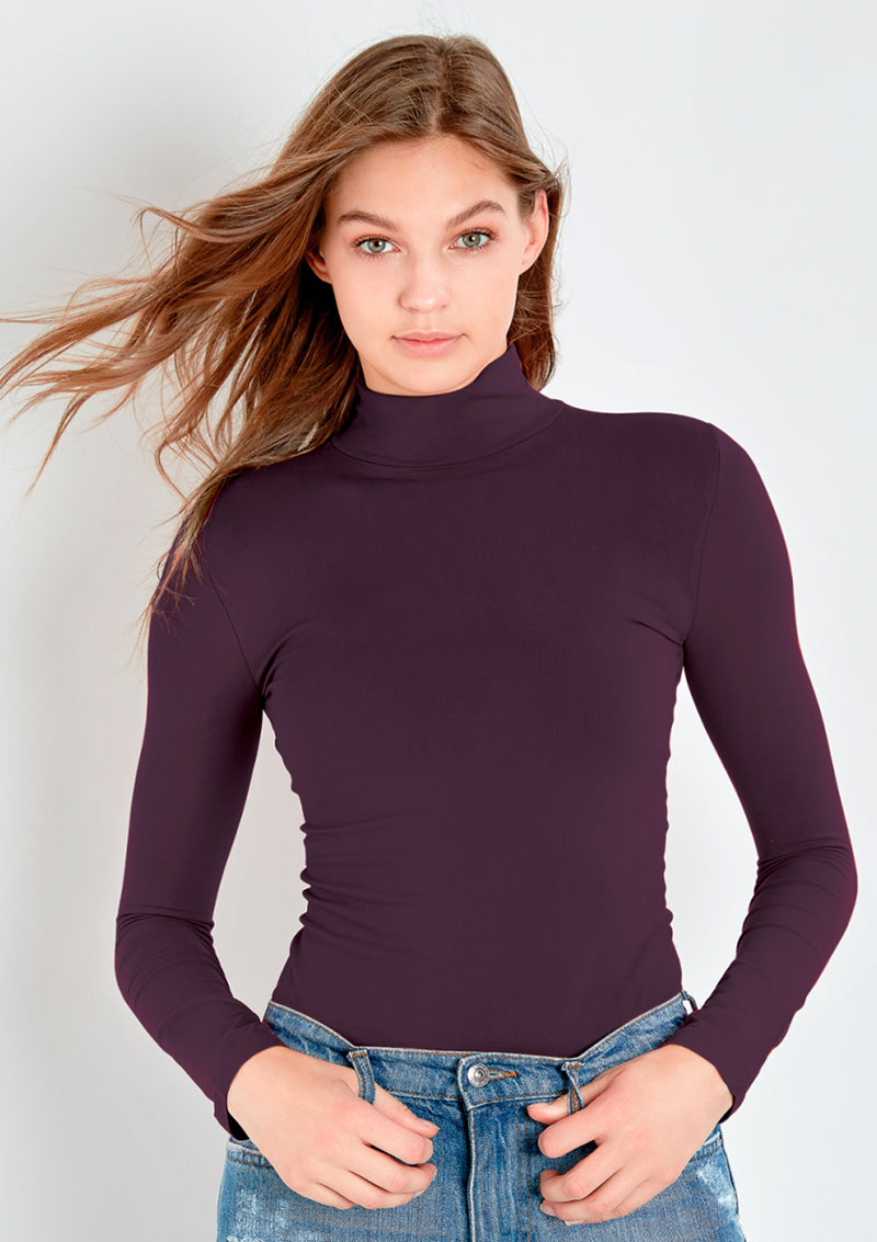 CAMISETA BEA. Refina Tu Estilo, Proyecta Tu Esencia.