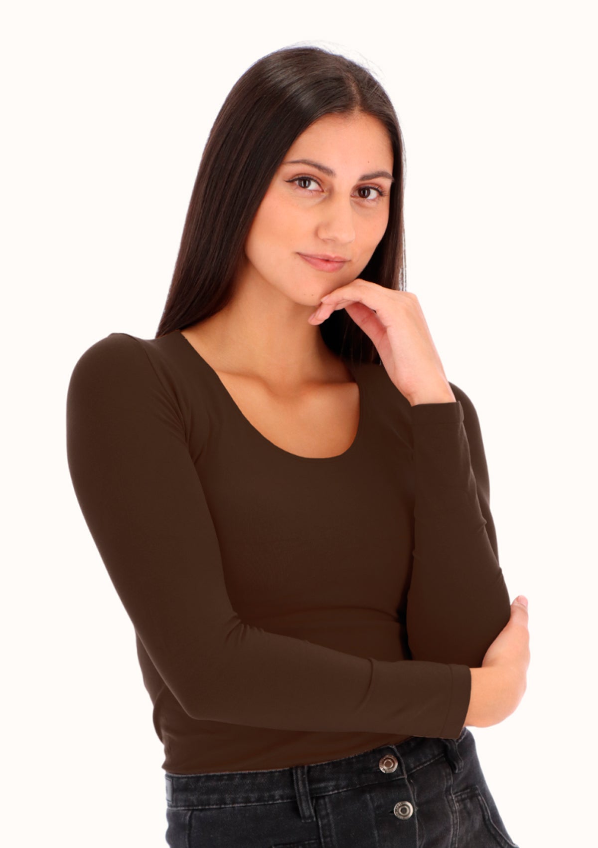 CAMISETA ULI. Fluye Con Confianza Todos los Días.