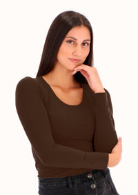 CAMISETA ULI. Fluye Con Confianza Todos los Días.