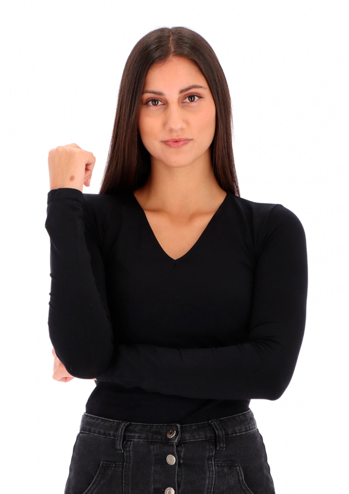 CAMISETA VIC. Siente Cómo el Escote V Cambia el Juego.