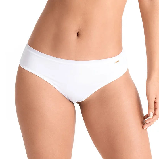 Brasilera con Encaje Posterior REF 103338