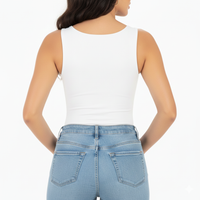 Camiseta Clara Cool Balance Shape Elegancia Estructurada con Sensación de Segunda Piel. REF 5204